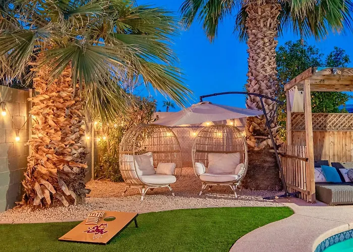 Private Pool • Pool Tbl • Games • Workspace • Pets Holiday home